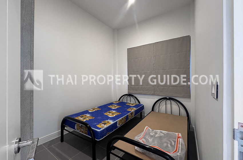 House with Shared Pool in Krung Thep Kritha 